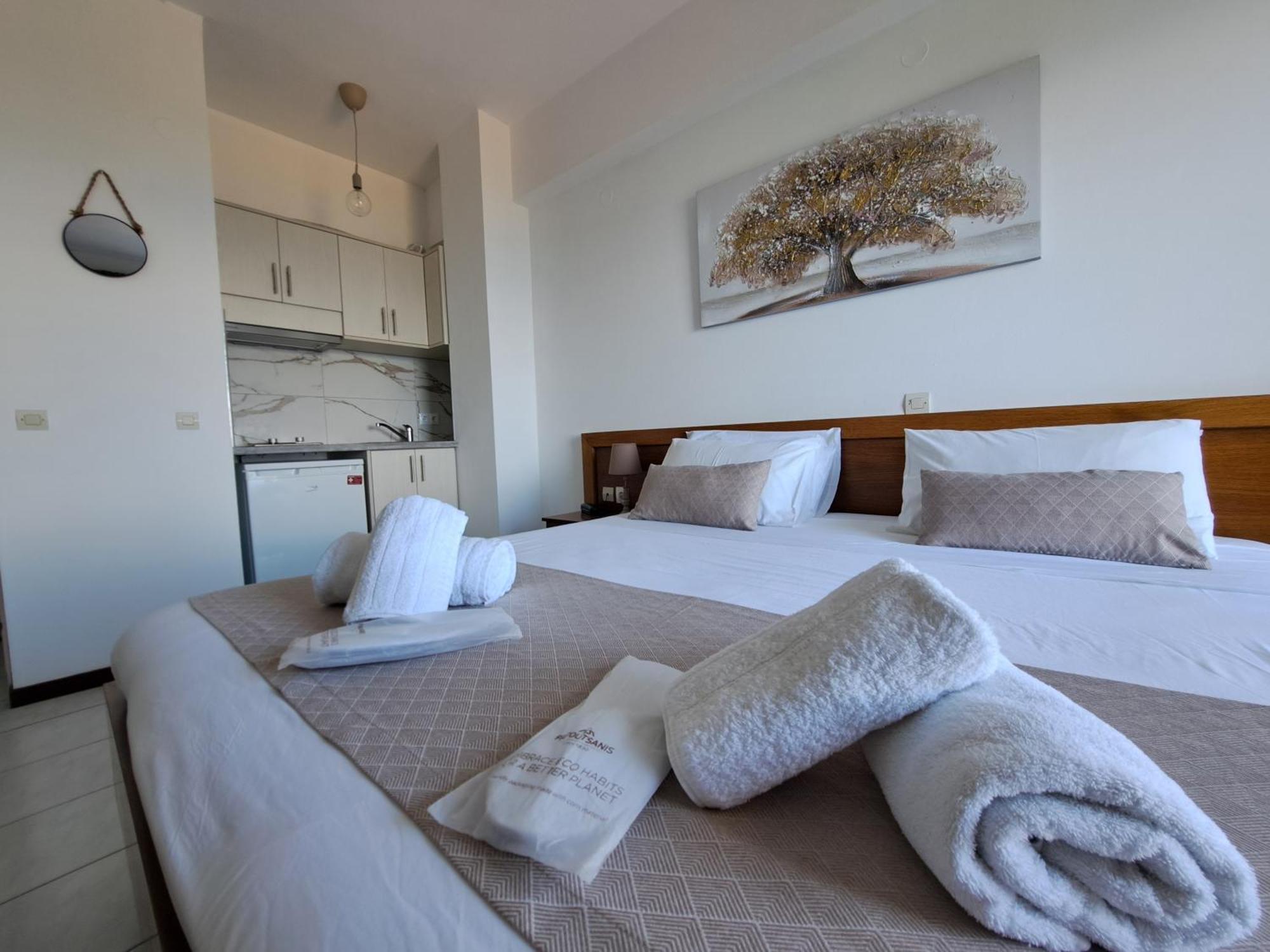 75 Steps Apartments Месонги Экстерьер фото